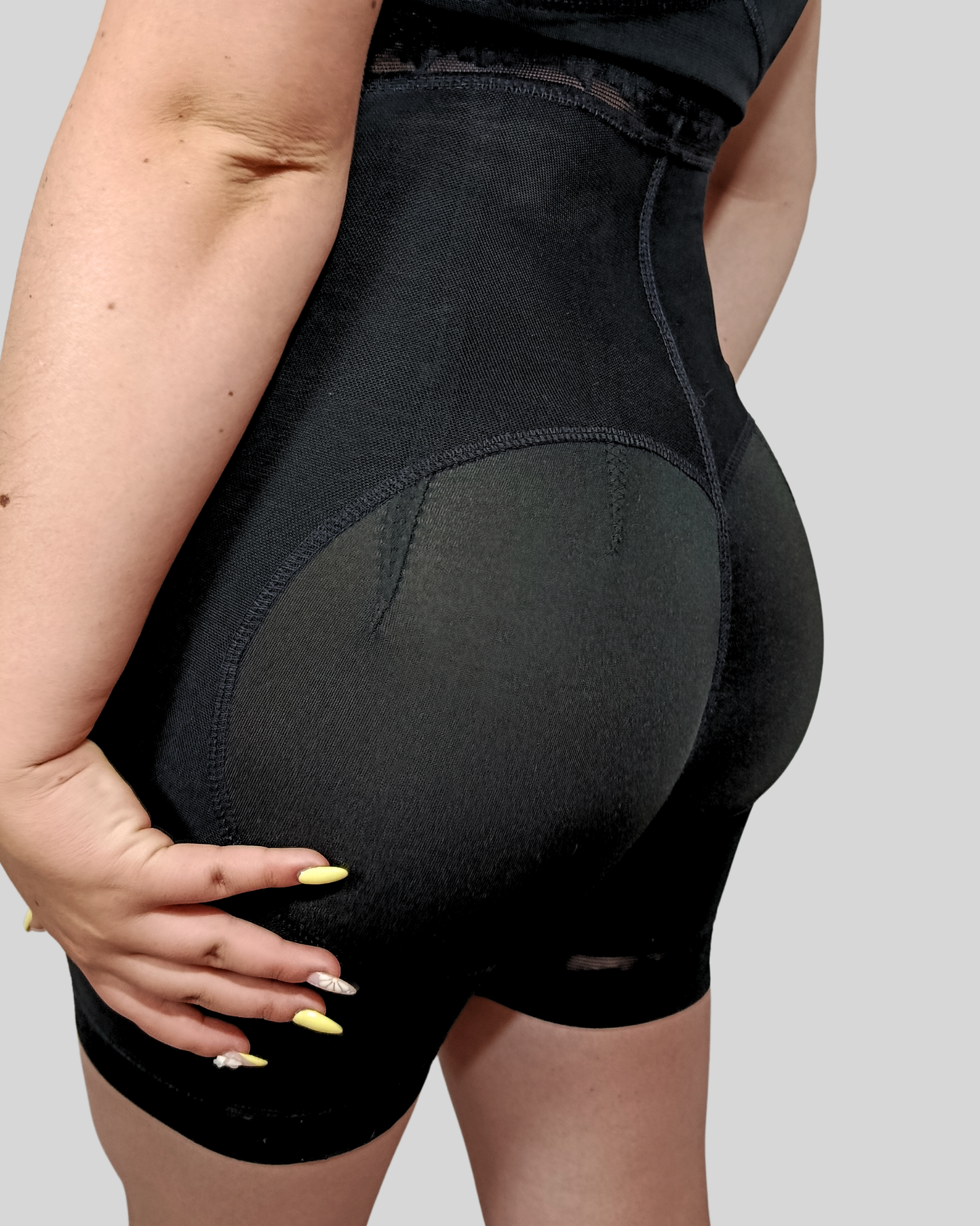 Short Tiro Alto con Realce de Glúteos Ref-SF11