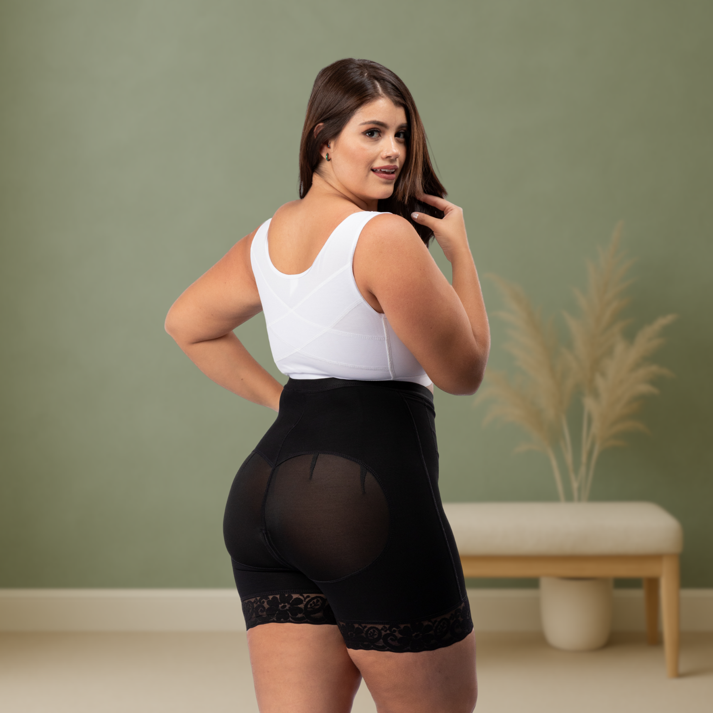 Short Moldeador Tiro Alto con Broche